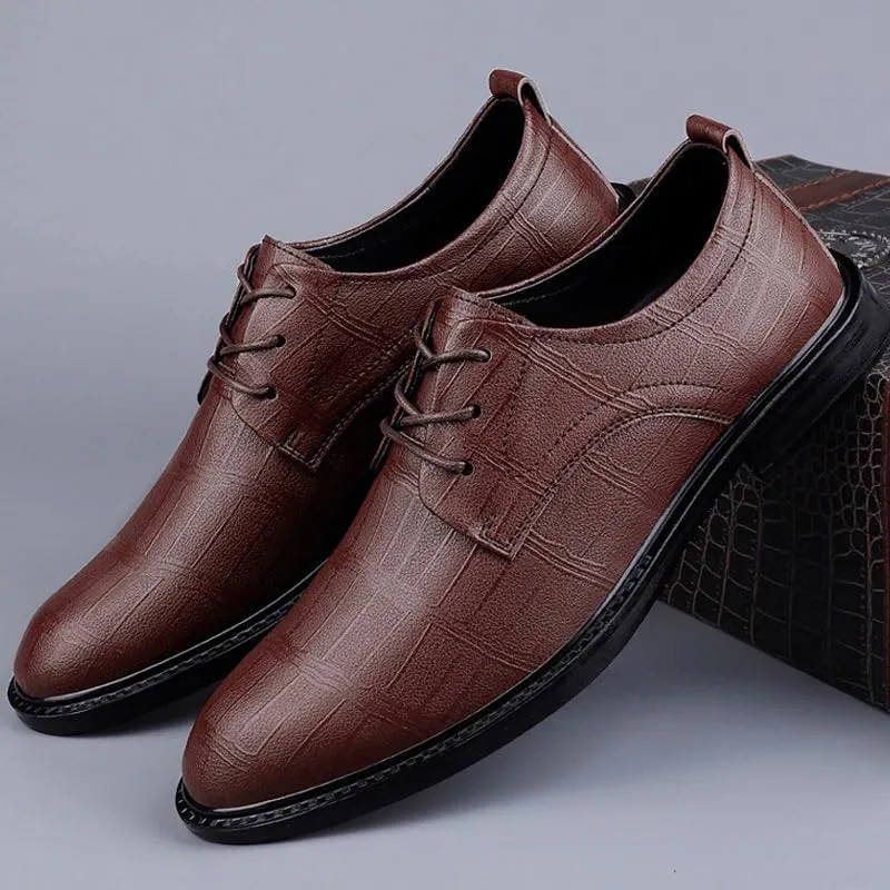 Men's Trendy Brogue Wingtip Dress Shoes Formal Business Casual Lace Up Punched Leather Oxford Formal Leather Shoes for Weddings Office Prom