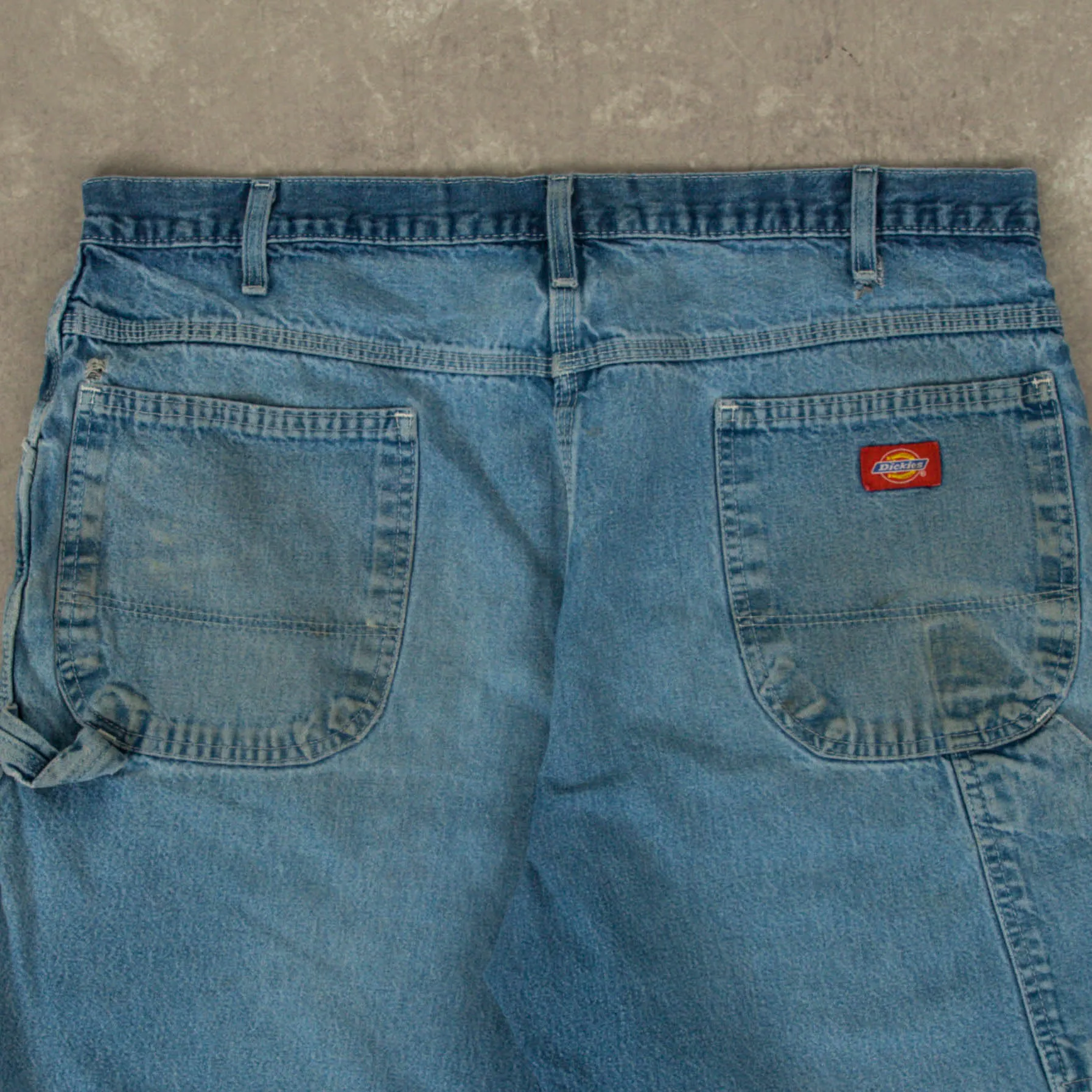 MEN'S VINTAGE DICKIES DISTRESSED DENIM WORKWEAR CARPENTER SHORTS - W36