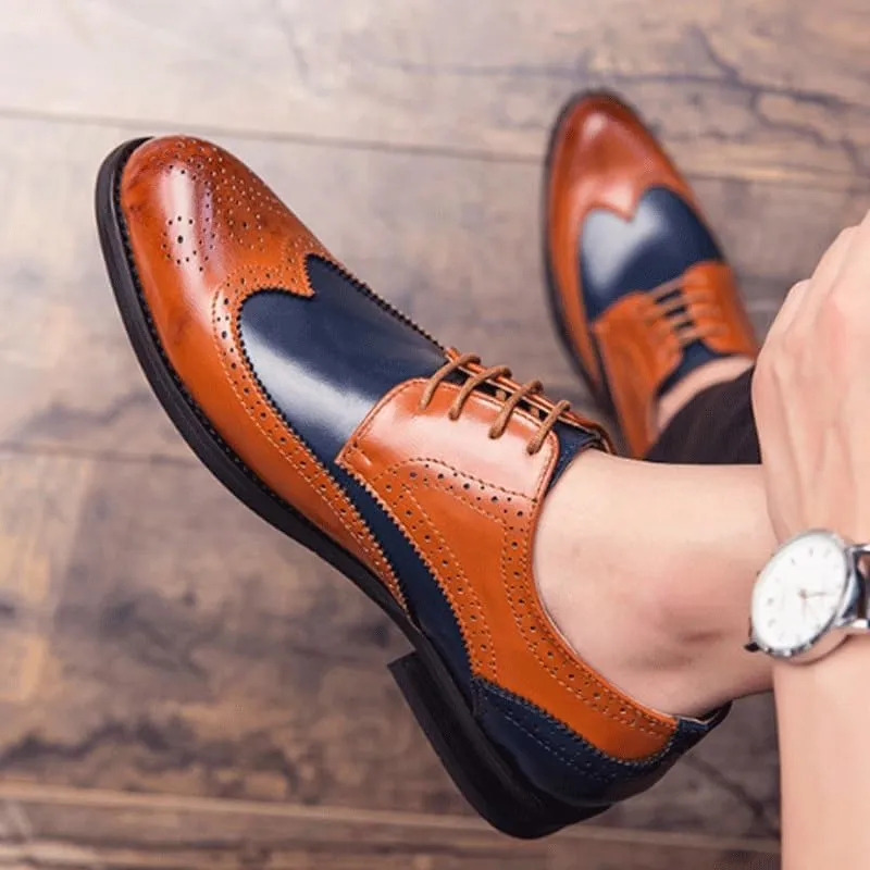 Men's Wingtip Two Tone Patchwork Brogue Oxfords Shoes Fashion Classic Carved Lace Up Leather Low Heels Dress Shoes Business Casual Derby Shoe