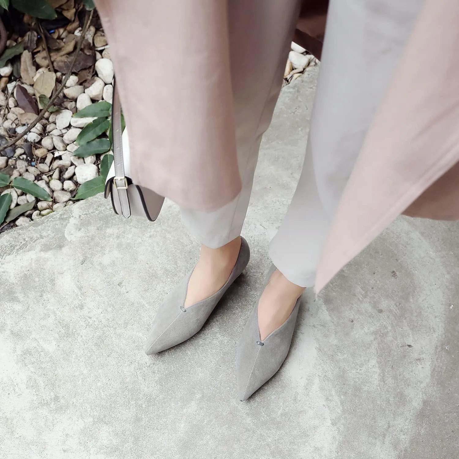 MOOMMO Women Comfortable Chunky Block Heel Pumps Shoes Pointed Toe Slip on Suede Penny Loafers Mid Heel Closed Pointy Toe Work Shoes Office Patchwork Ladies Dressy Fall Fashion Elegant 4-13 M US