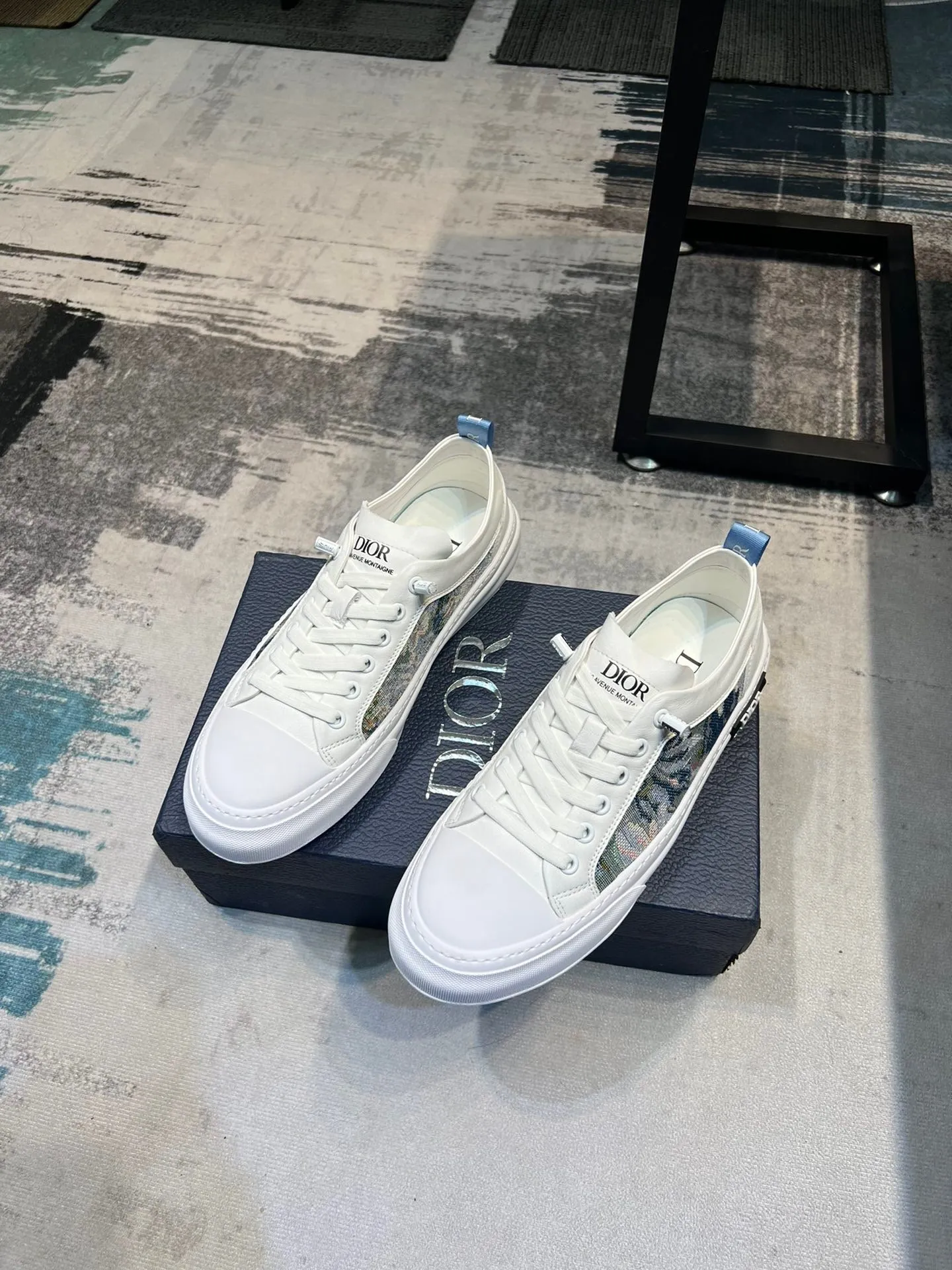 MSE080 DR Men's Sneakers / Size7-12