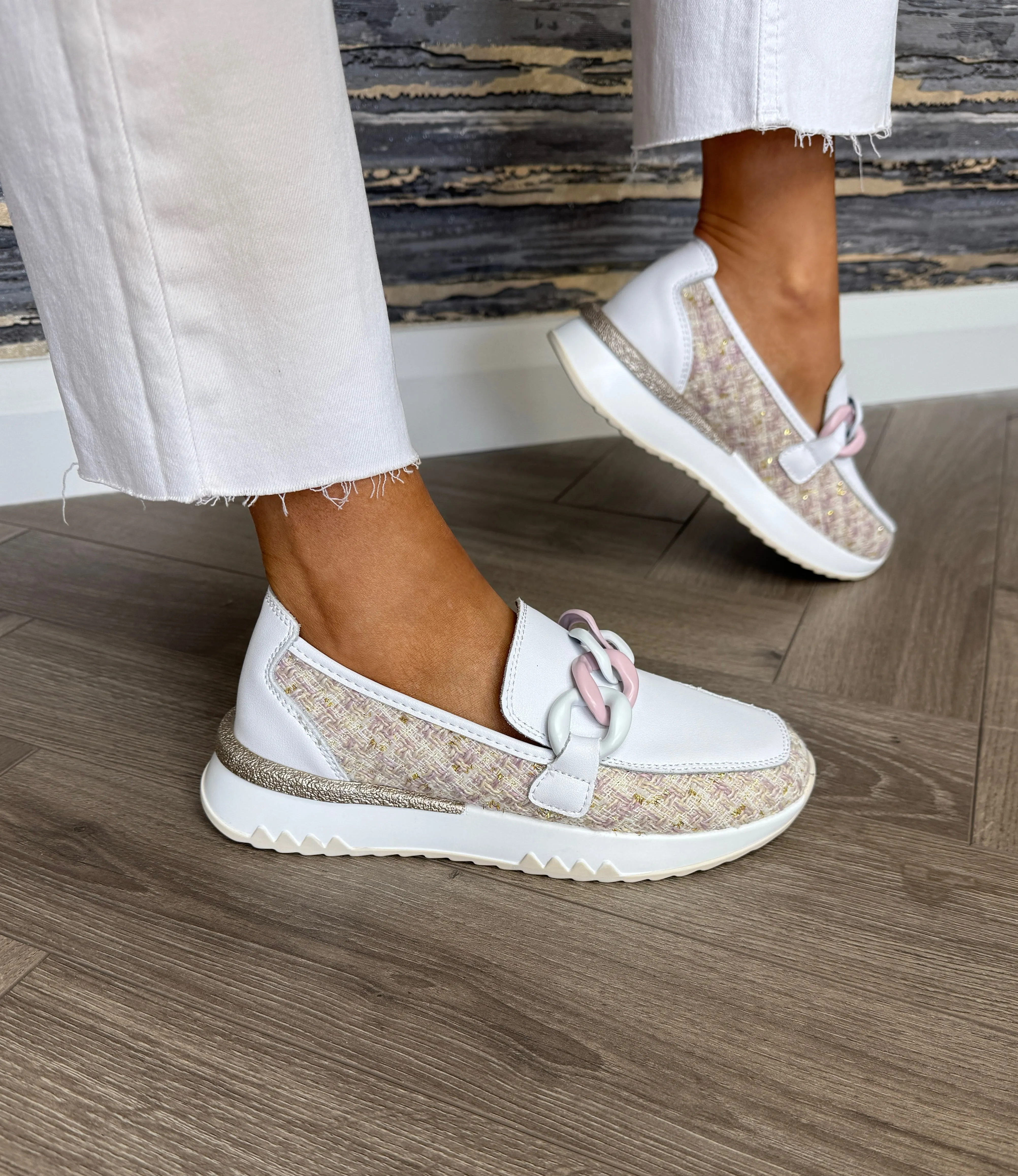 Patrizio Como ‘Brenna’ Tweed Loafer With Chain Detail - Rosa Tweed (P20)