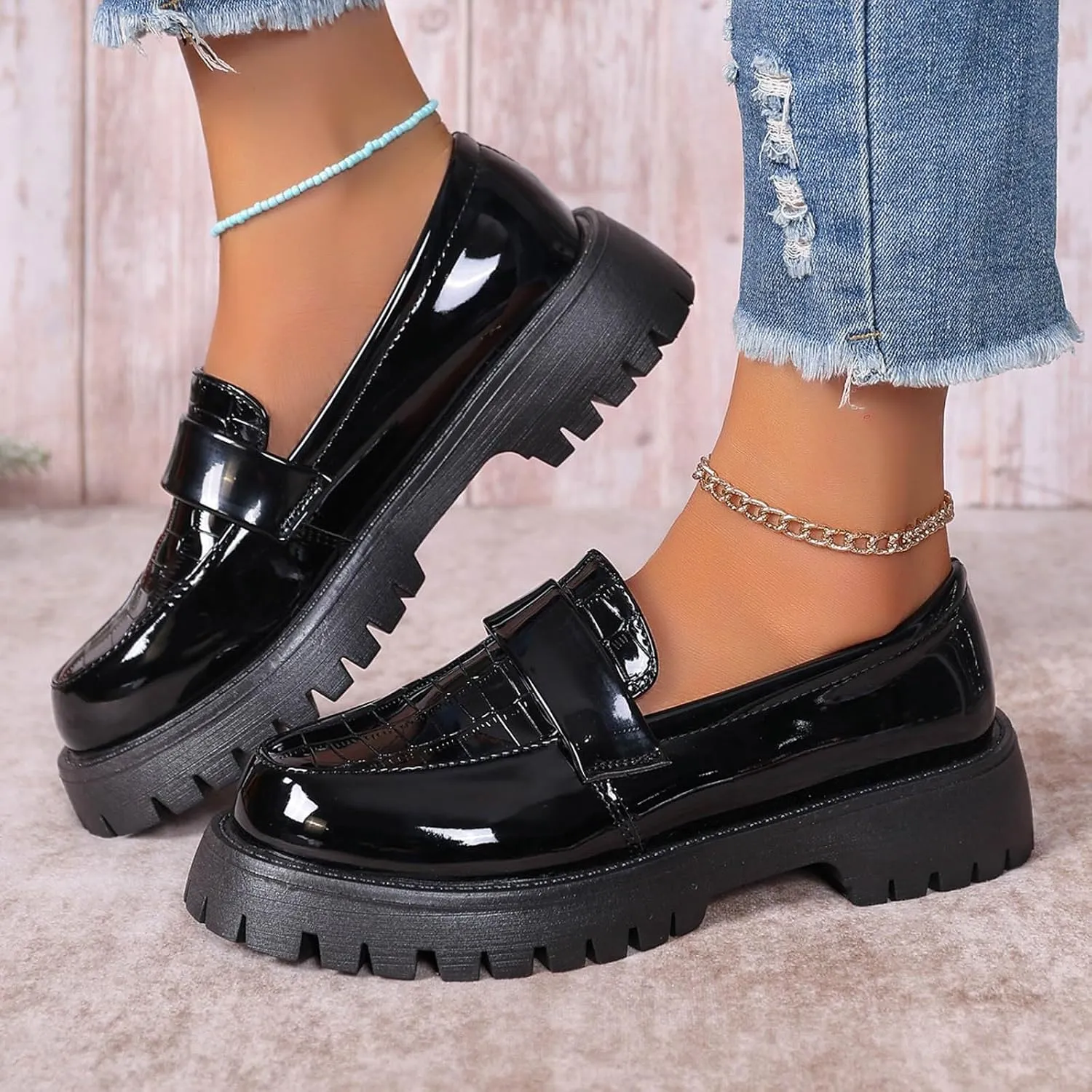 Platform Loafers for Women Patent Leather Chunky Heel Penny Loafers Casual Slip on Loafers Business Casual Shoes