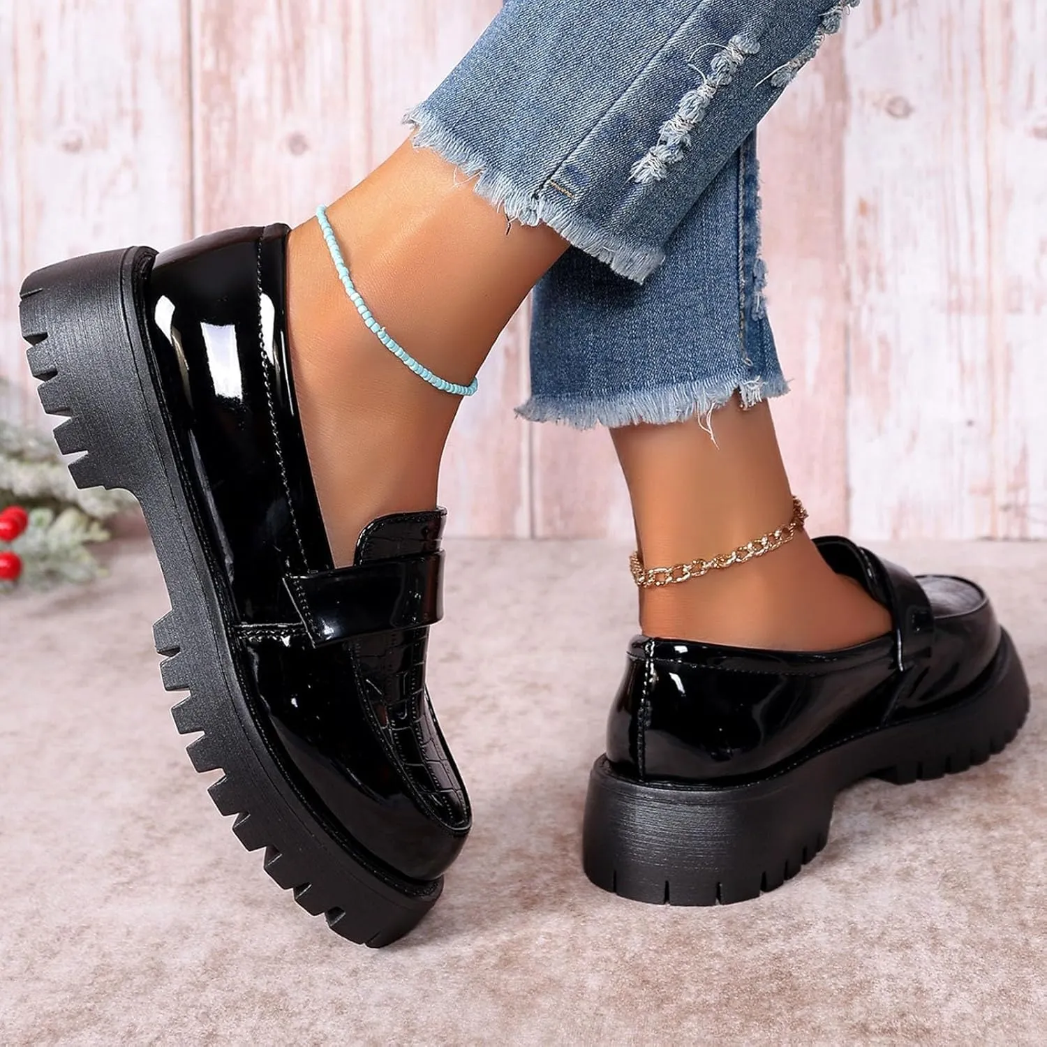Platform Loafers for Women Patent Leather Chunky Heel Penny Loafers Casual Slip on Loafers Business Casual Shoes