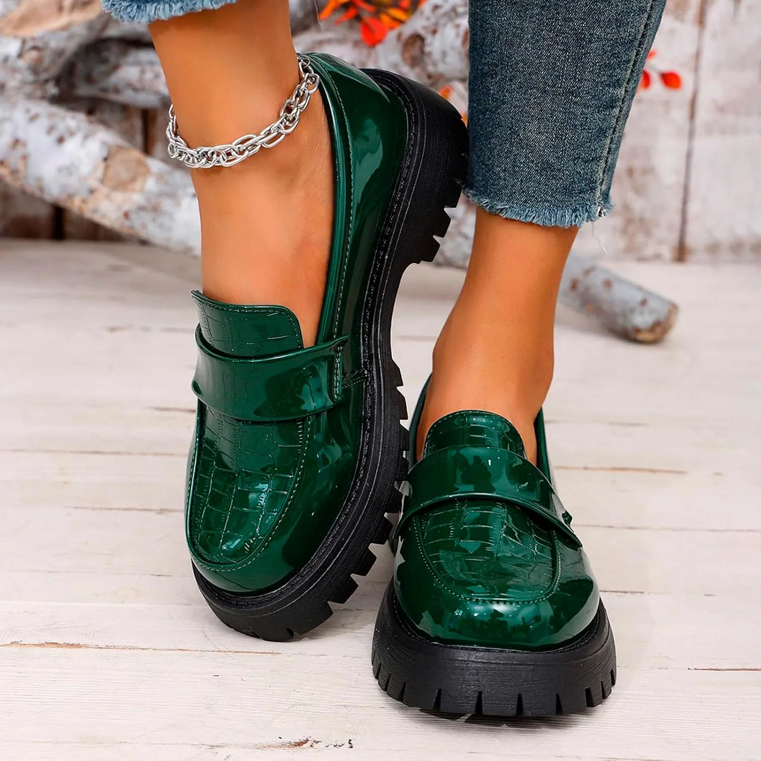 Platform Loafers for Women Patent Leather Chunky Heel Penny Loafers Casual Slip on Loafers Business Casual Shoes