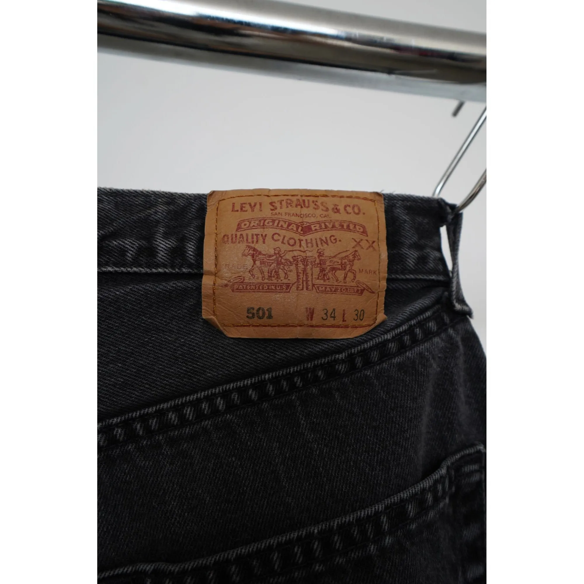 "Retail" Vintage Levi's 501 Regular Fit Straight Leg Denim Jeans Black W32 Men's