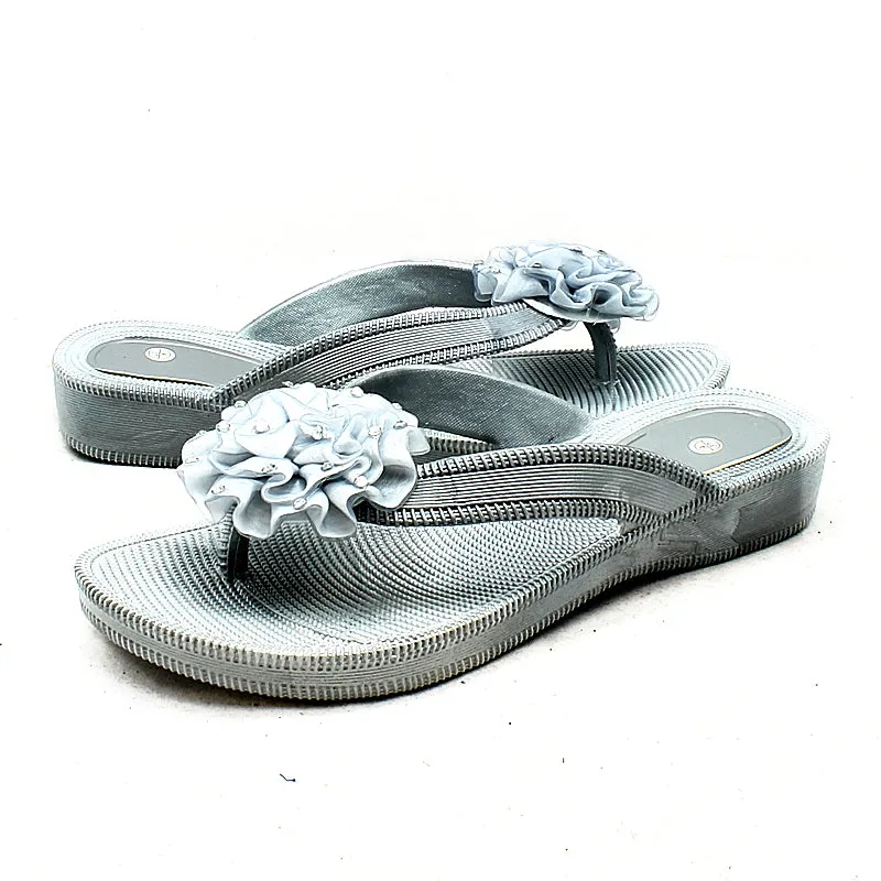 ROCKTHOSECURVES BEADED ROSETTE FLIP FLOPS SANDALS
