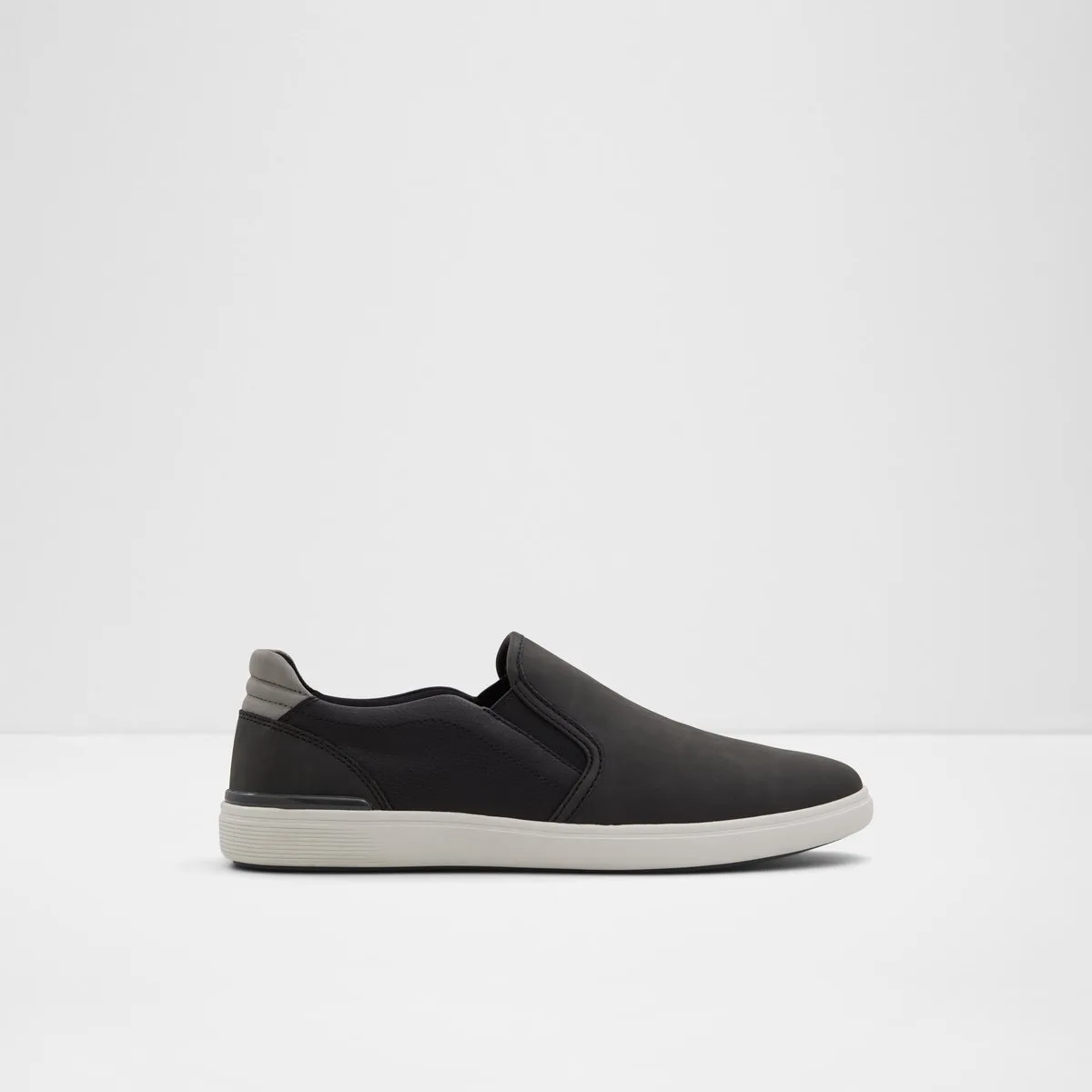 Saredon Slip-On Sneakers