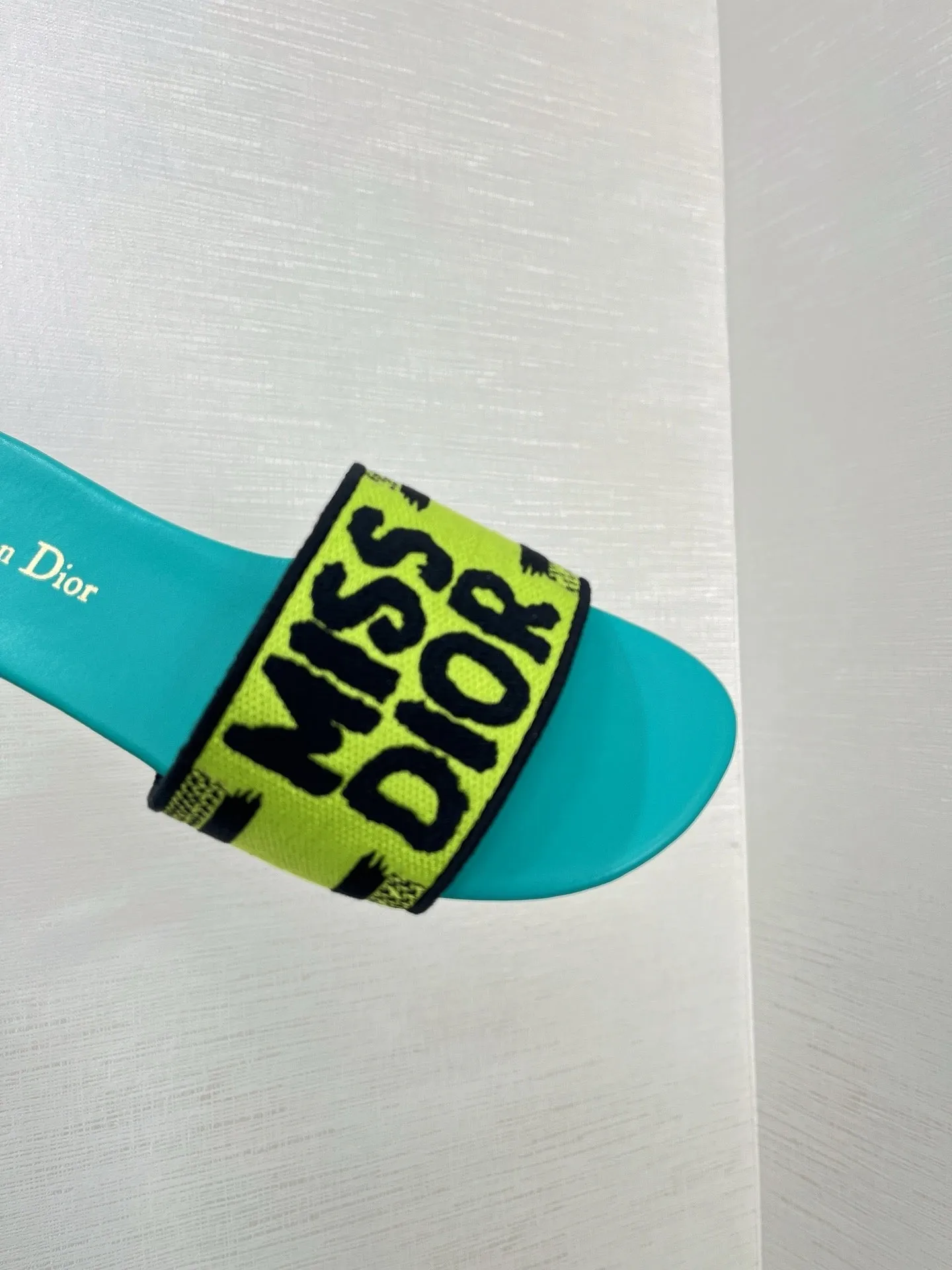 SE1449 Dway Slide / Size4-11