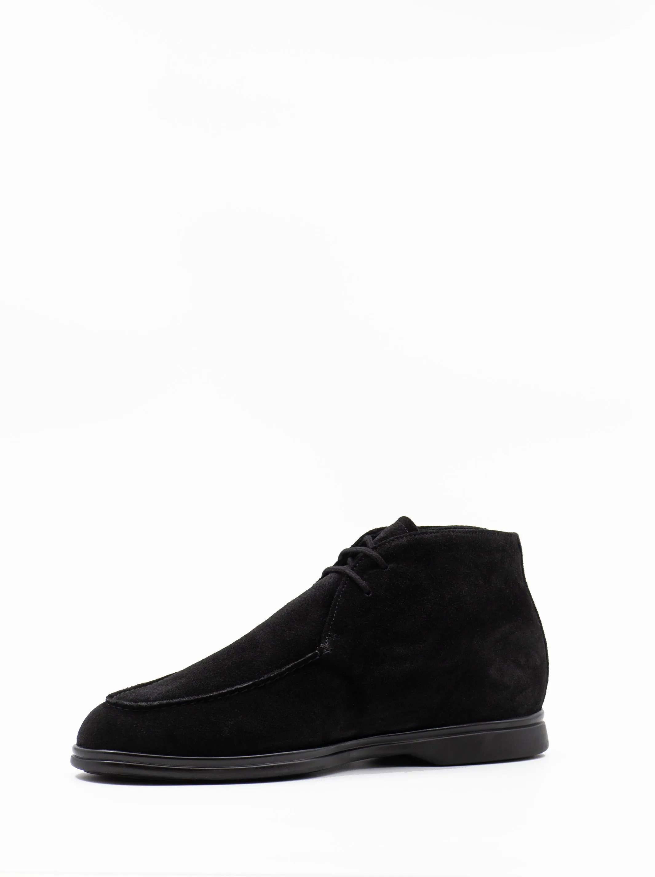 Shearling lined boots in black