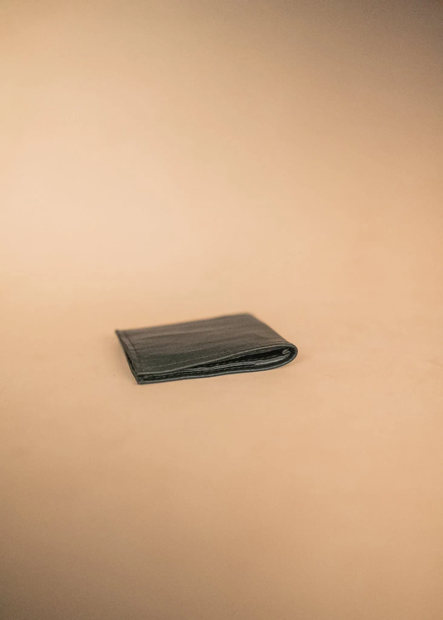 Small Bifold Wallet with Window - Cowhide