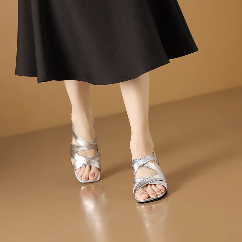 USS Shoes Cappoci Women's Square Heel Leather Sandals