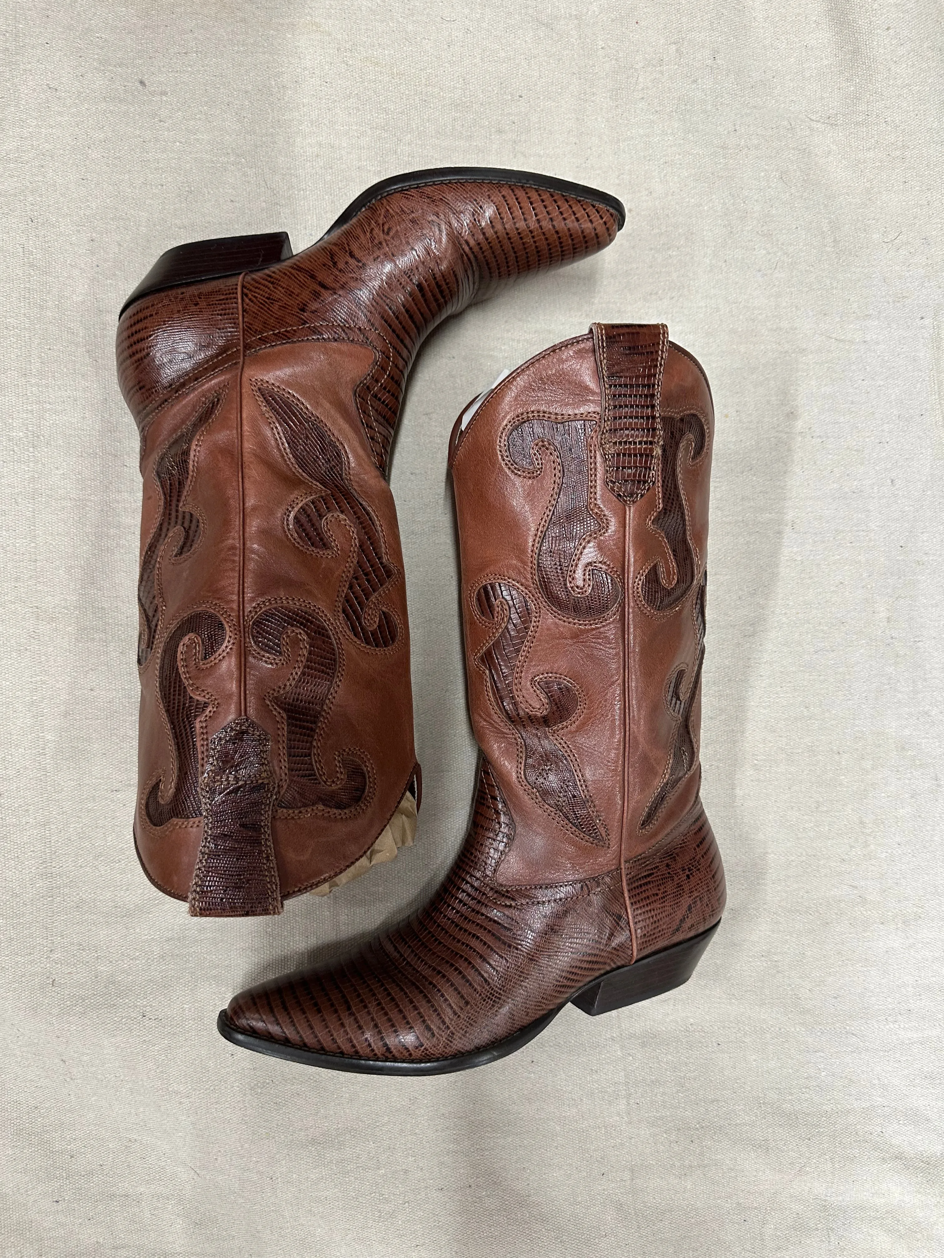 Vintage Brown Almond Toe Cowboy Boot