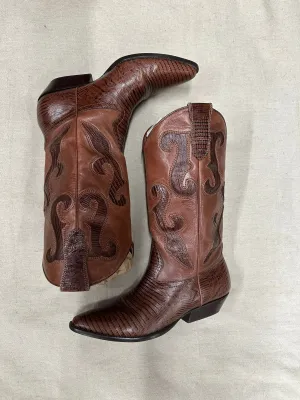 Vintage Brown Almond Toe Cowboy Boot