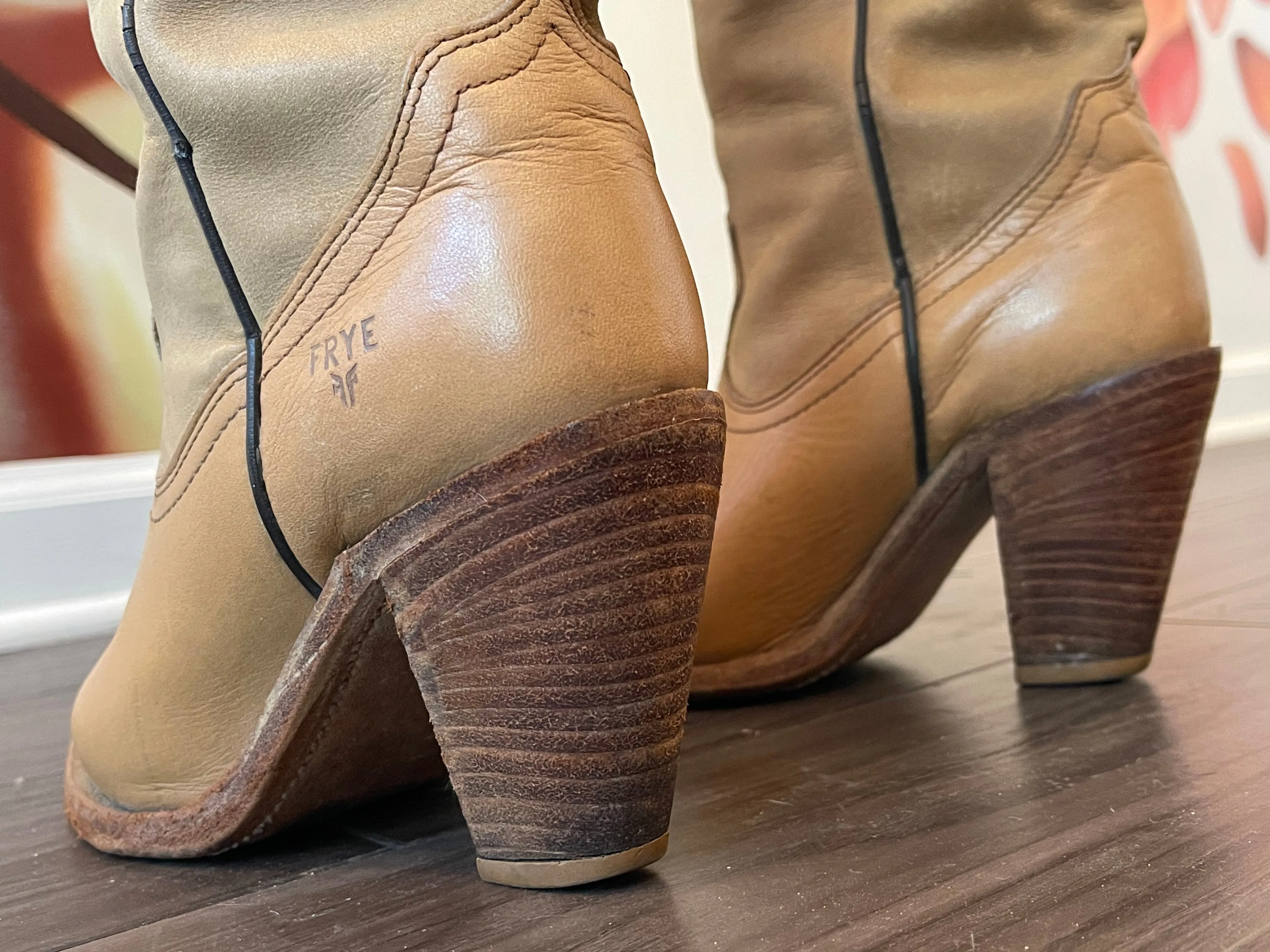 Vintage Frye Natural Stacked Heel Cowboy Boot - 1980's