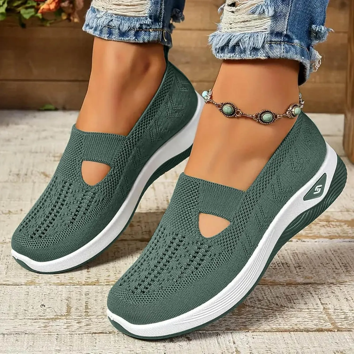 Walking Shoes Women Comfort Breathable Walking Shoes Slip on Trainers Casual Athletic Shoes with Thick Bottom