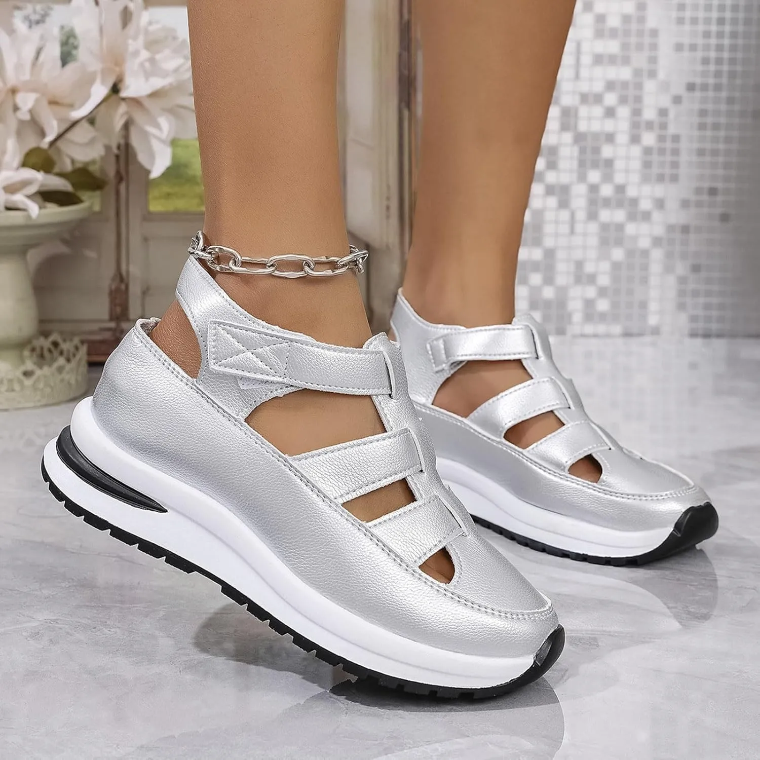 Women's Hook and Loop Hollow Thick Soled Sneakers with Toe Cap Solid Color Outer Wear Womens Business Casual Shoes