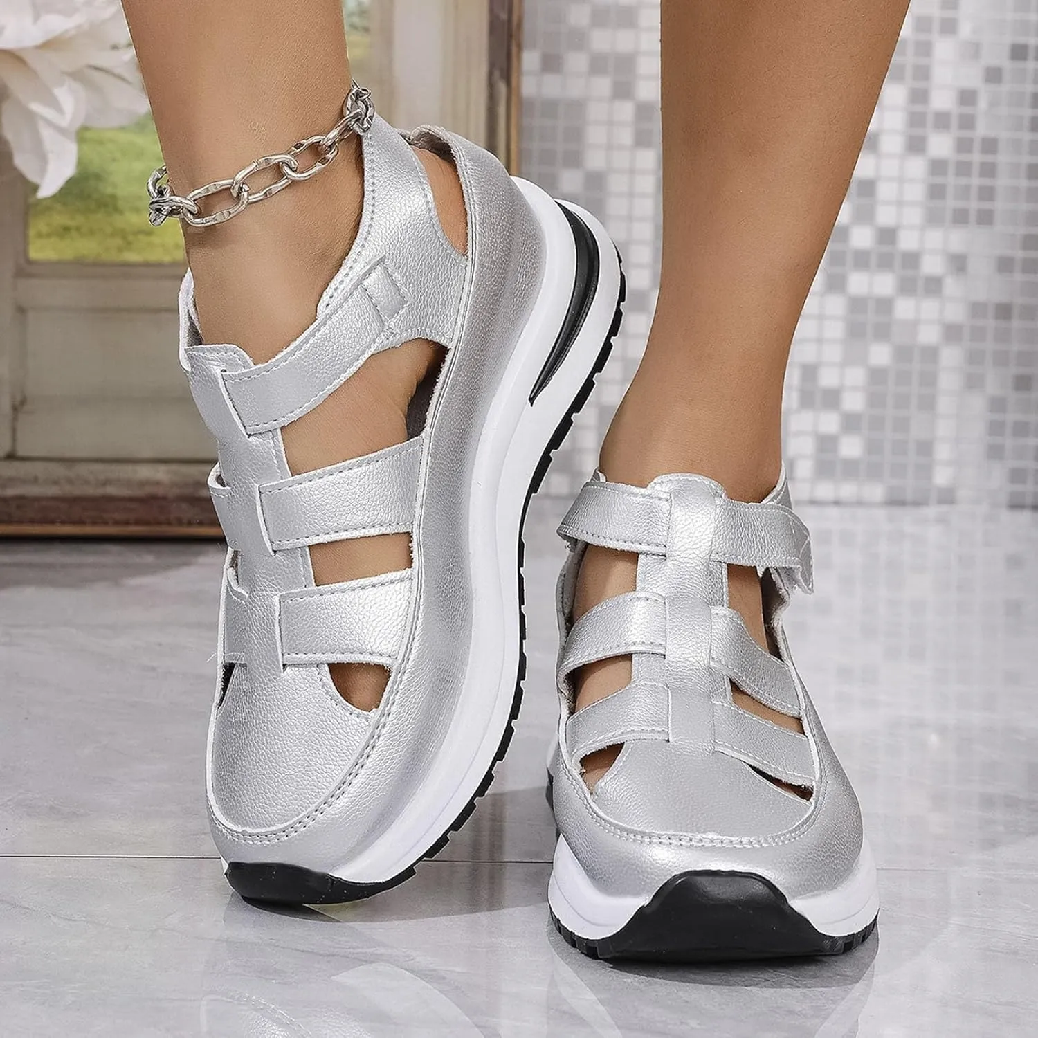 Women's Hook and Loop Hollow Thick Soled Sneakers with Toe Cap Solid Color Outer Wear Womens Business Casual Shoes