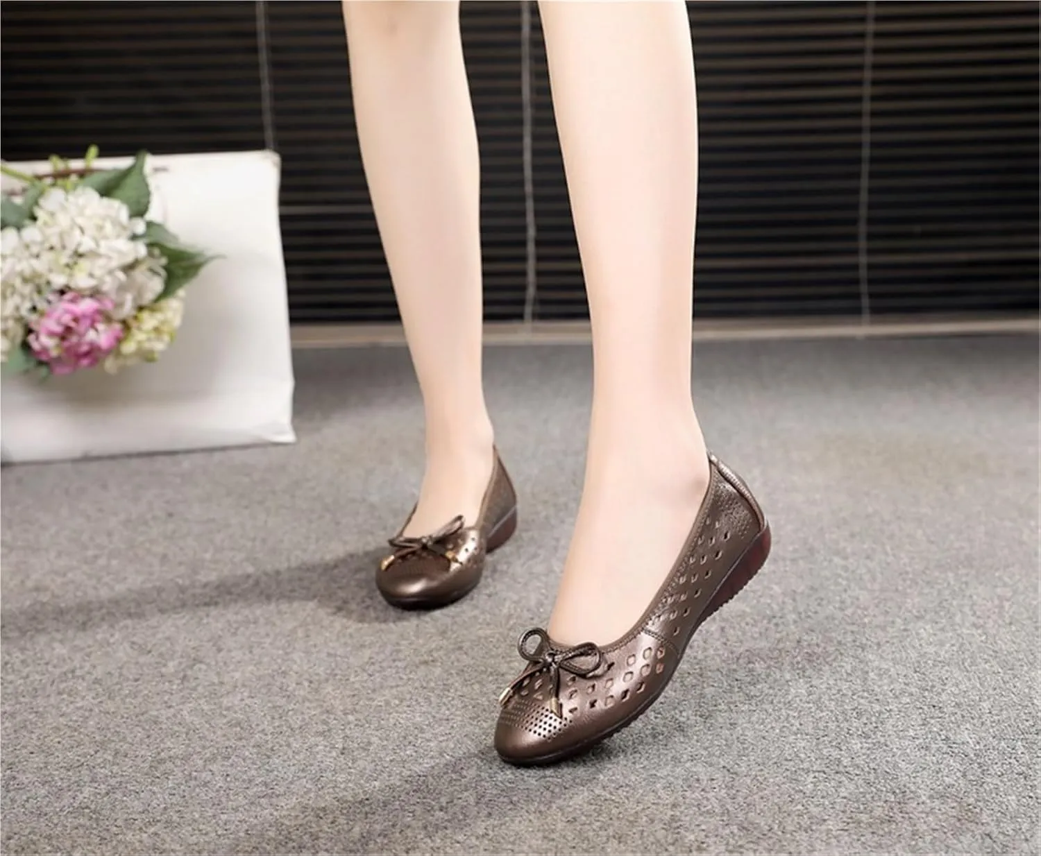 Women's Pointed Toe Bowknot Sandals Hollow Out Breathable Low Chunky Heel Elegant Flat Shoes Casual Slip On Closed Toe Sweet Loafers for Work Nurse Driving